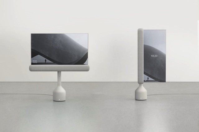 Totem-Rollable-Display[1].jpg